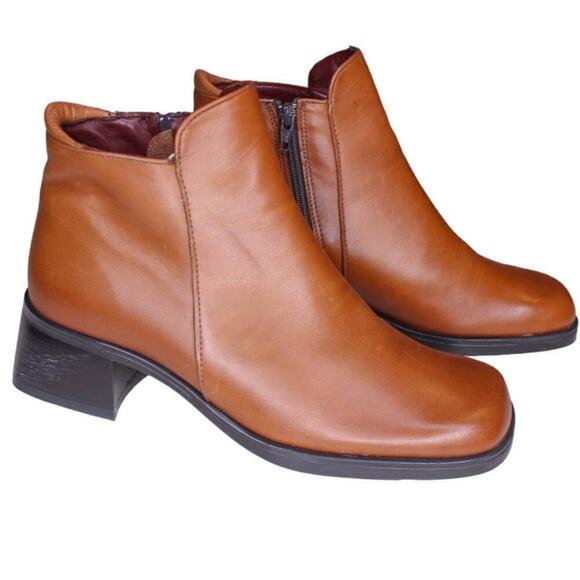 Santana Canada Women's Ankle Boot Brown Leather Chunky Block Heel 6.5M - Picture 3 of 6